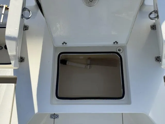 Slide: The Image of Pathfinder 2500 Hybrid 2019 - 34