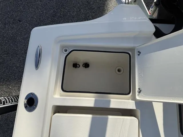 Slide: The Image of Pathfinder 2500 Hybrid 2019 - 35