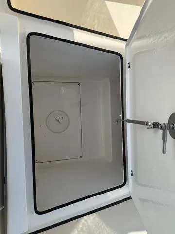 Slide: The Image of Pathfinder 2500 Hybrid 2019 - 43