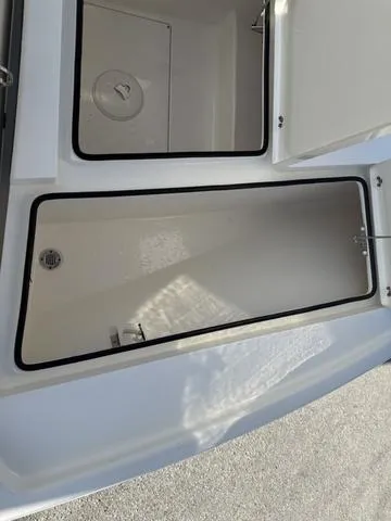 Slide: The Image of Pathfinder 2500 Hybrid 2019 - 44