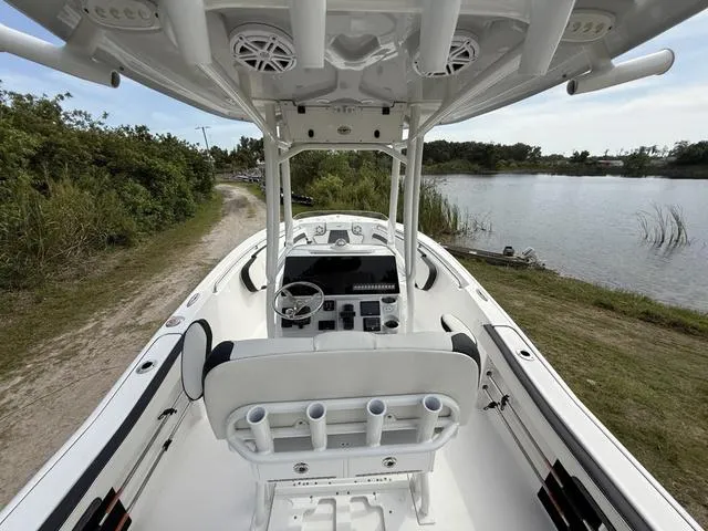 Slide: The Image of Tidewater 220 CC Adventure 2024 - 13