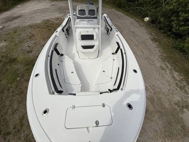 Slide: The Image of Tidewater 220 CC Adventure 2024 - 17