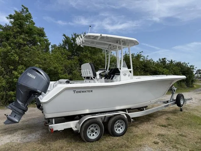 Slide: The Image of Tidewater 220 CC Adventure 2024 - 3