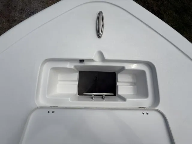 Slide: The Image of Tidewater 220 CC Adventure 2024 - 33