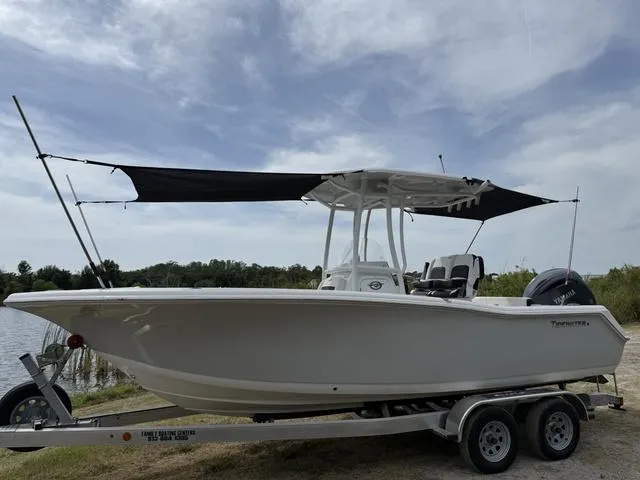 Slide: The Image of Tidewater 220 CC Adventure 2024 - 35