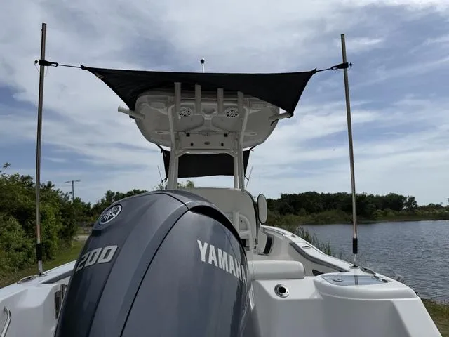 Slide: The Image of Tidewater 220 CC Adventure 2024 - 37