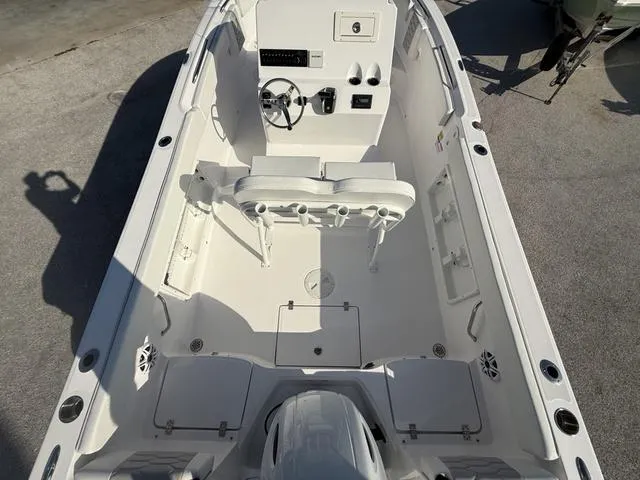 Slide: The Image of Aquasport 2100 Center Console 2024 - 15