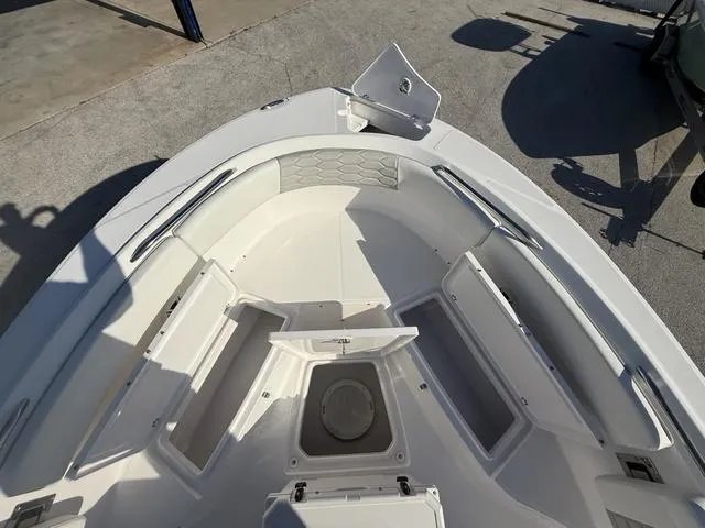 Slide: The Image of Aquasport 2100 Center Console 2024 - 31