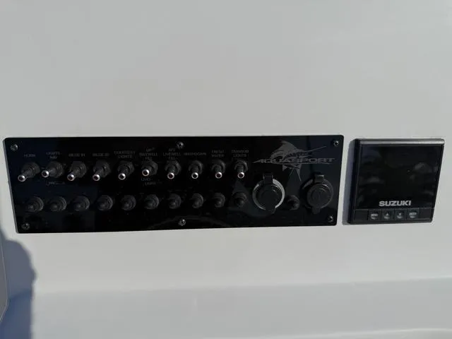 Slide: The Image of Aquasport 2100 Center Console 2024 - 36
