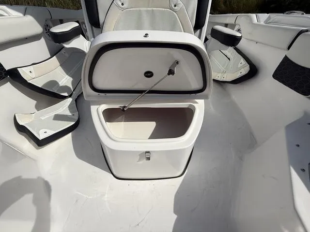 Slide: The Image of Tidewater 256 CC Adventure 2024 - 52