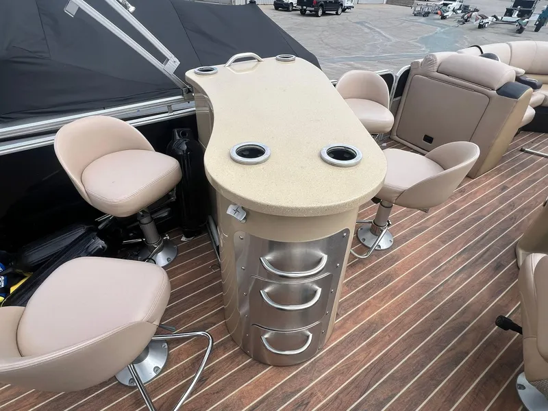 Slide: The Image of 2016 Berkshire 230E Premium Ultra Series 14 - 14