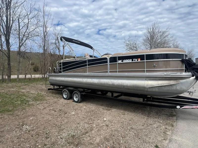 Slide: The Image of 2016 Berkshire 230E Premium Ultra Series 5 - 5