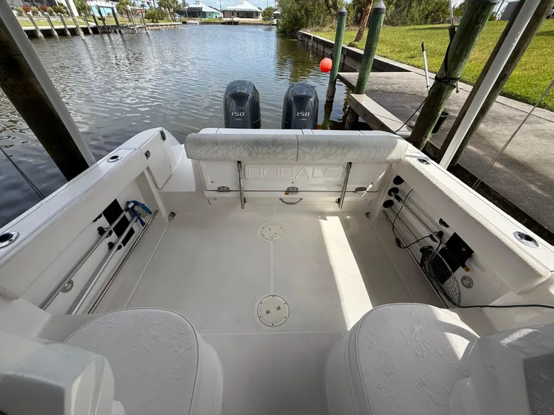 Slide: The Image of Robalo R245 Walkaround 2013 - 55