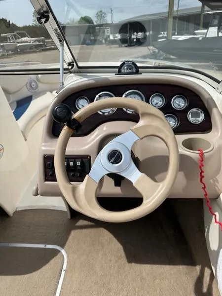 Slide: The Image of Chaparral 205 SSe 2000 - 3