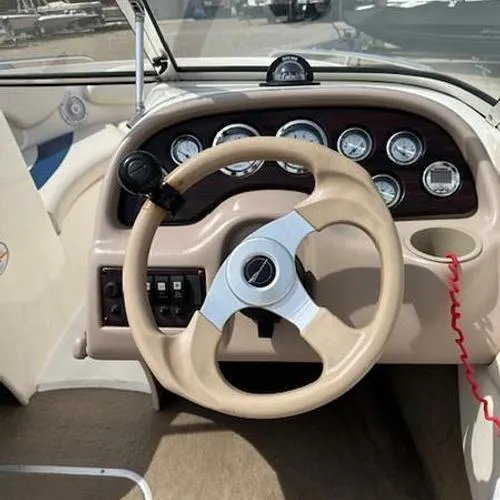 Slide: The Image of Chaparral 205 SSe 2000 - 7