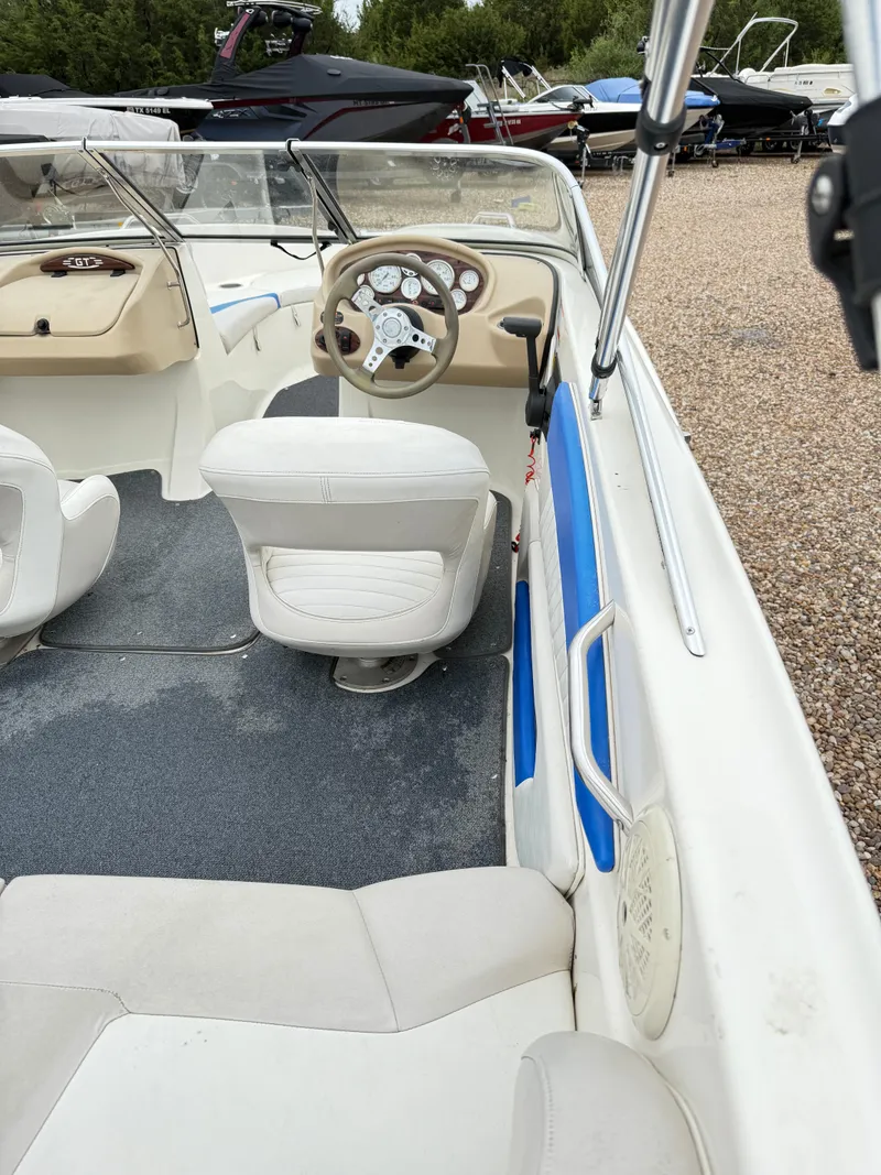 Slide: The Image of Glastron GT 205 2008 - 10