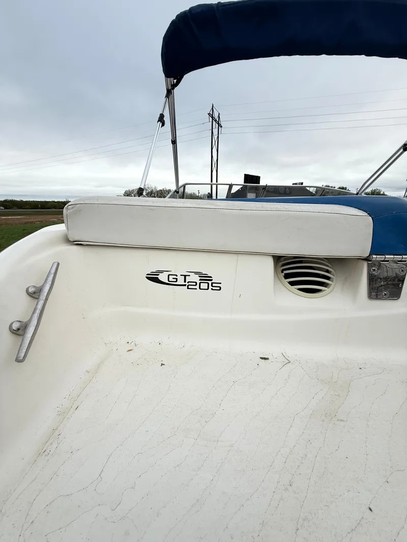 Slide: The Image of Glastron GT 205 2008 - 15