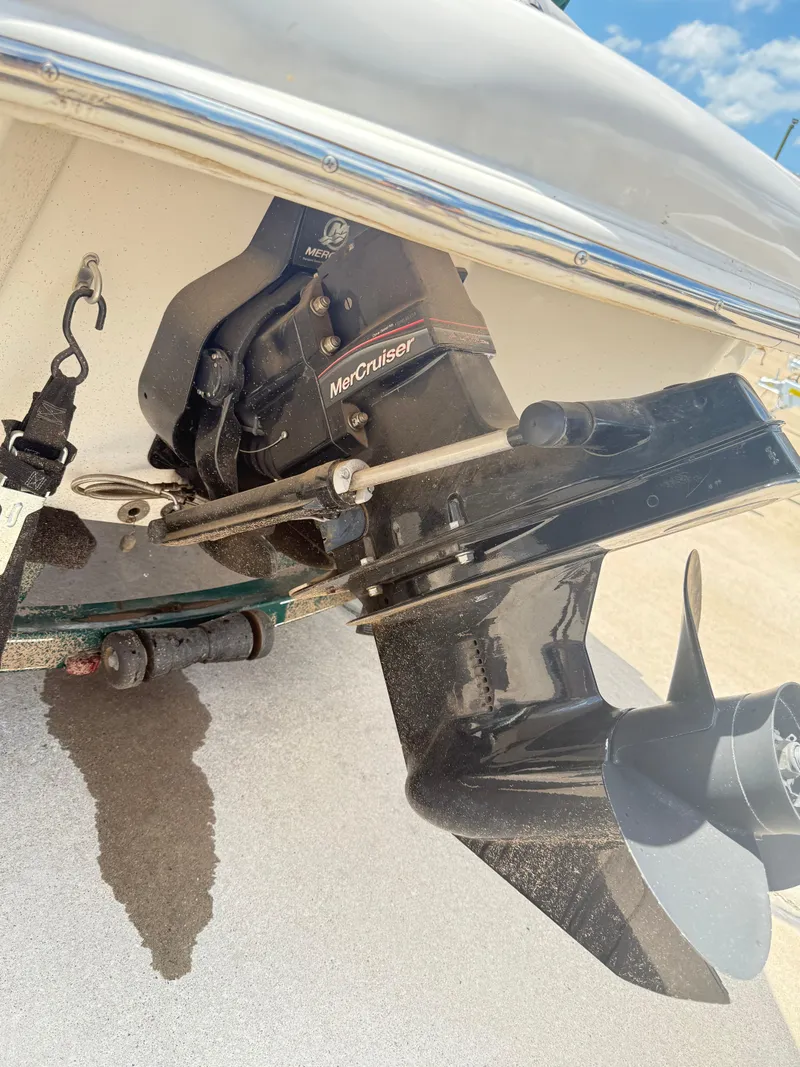 Slide: The Image of 2006 Tracker Q-4 Fish and Ski boat with MerCruiser engine detail. - 6