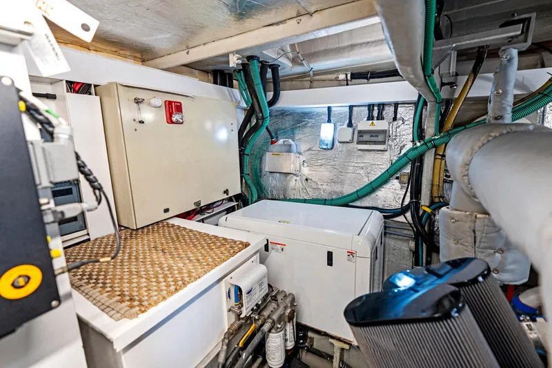 Slide: The Image of Sunseeker 75 Yacht 2006 - 78