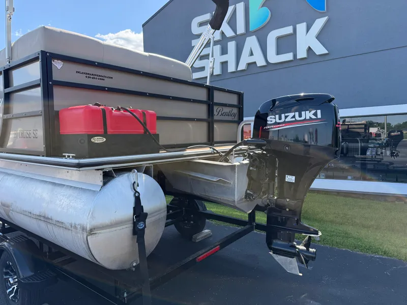 Slide: The Image of 2019 Bentley Pontoons 180 CRUISE with Suzuki motor at Ski Shack dealership. - 6