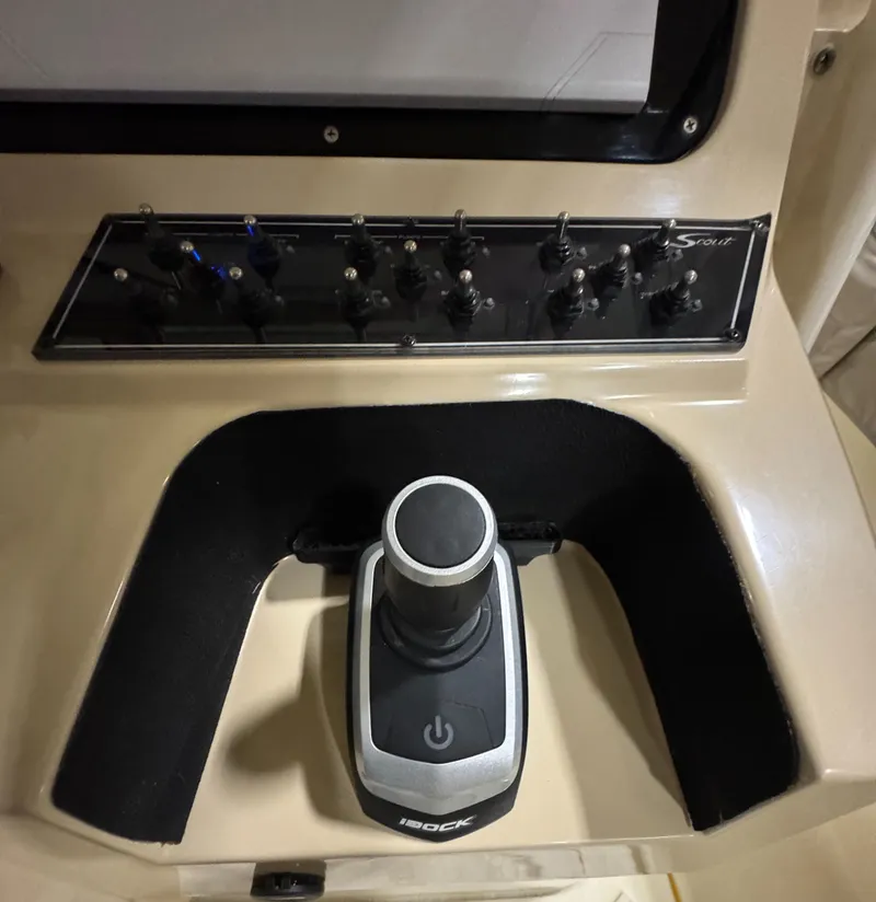 Slide: The Image of Scout 255 LXF 2016 - 73