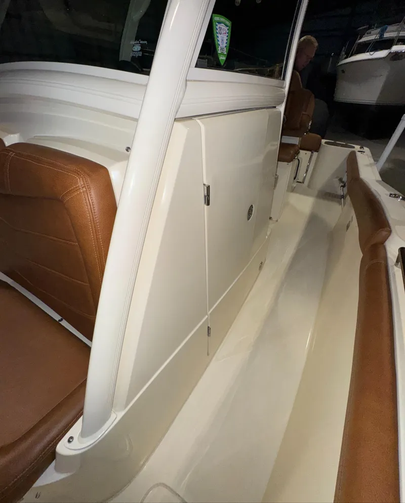 Slide: The Image of Scout 255 LXF 2016 - 82