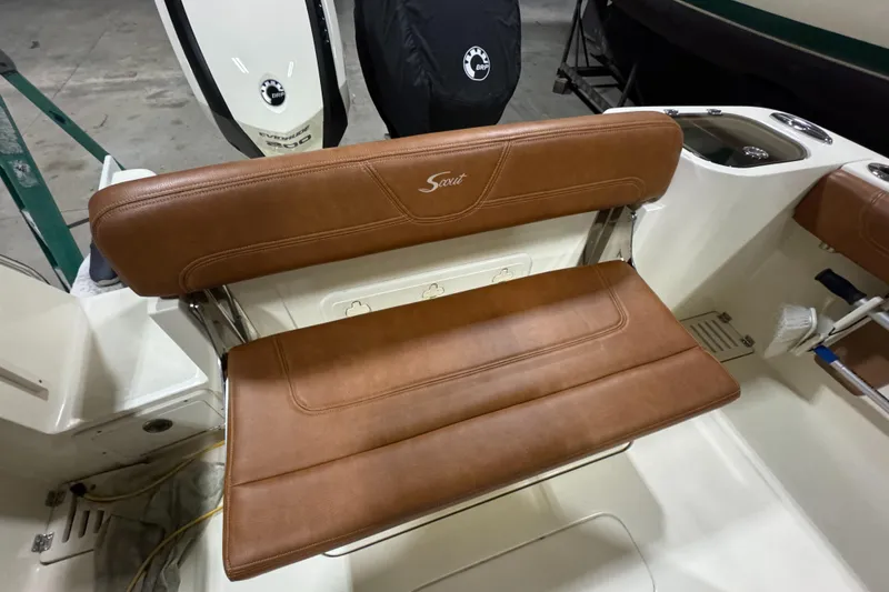 Slide: The Image of Scout 255 LXF 2016 - 87