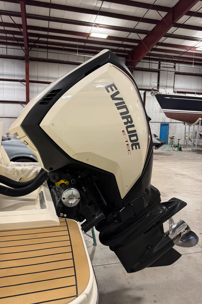 Slide: The Image of Scout 255 LXF 2016 - 93