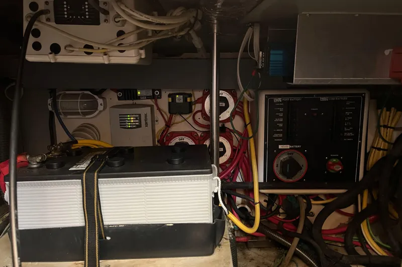 Slide: The Image of Mainship 400 Trawler 2005 - 66