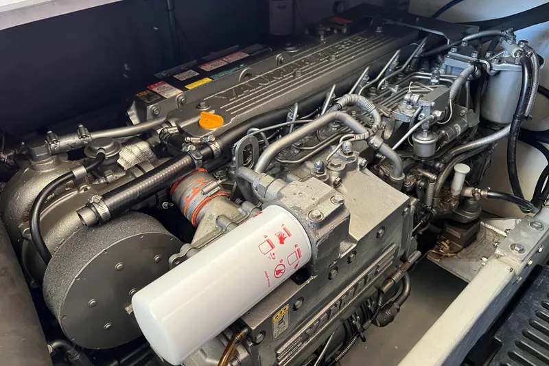 Slide: The Image of Mainship 400 Trawler 2005 - 67