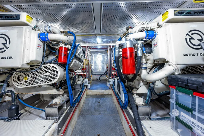 Slide: The Image of Offshore Yachts 52 Sedan 1997 - 52