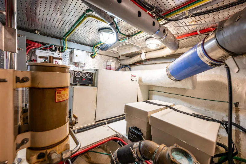 Slide: The Image of Offshore Yachts 52 Sedan 1997 - 59