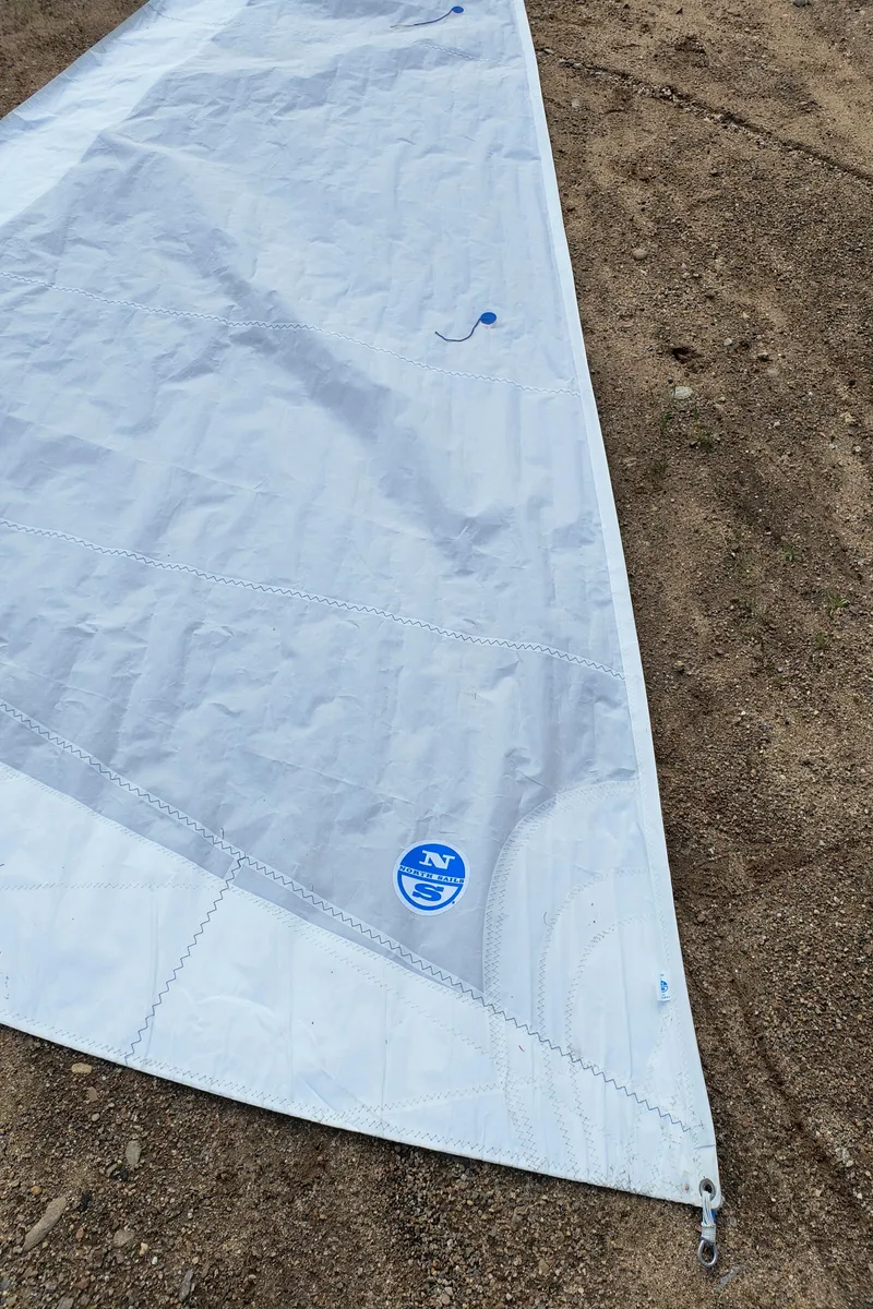 Slide: The Image of White sail on ground, Hunter 216 model, 2008. - 16