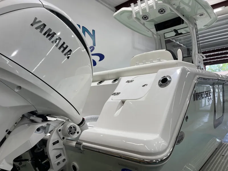 Slide: The Image of Tidewater 272 LXF 2025 - 10