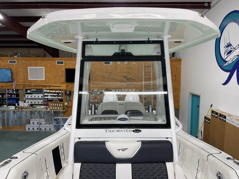 Slide: The Image of Tidewater 272 LXF 2025 - 22