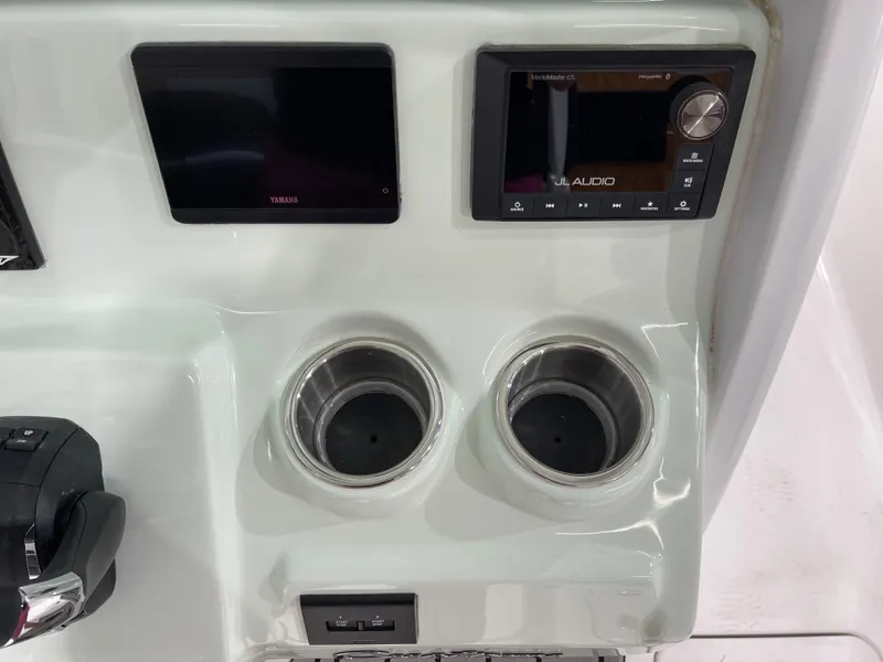 Slide: The Image of Tidewater 272 LXF 2025 - 29