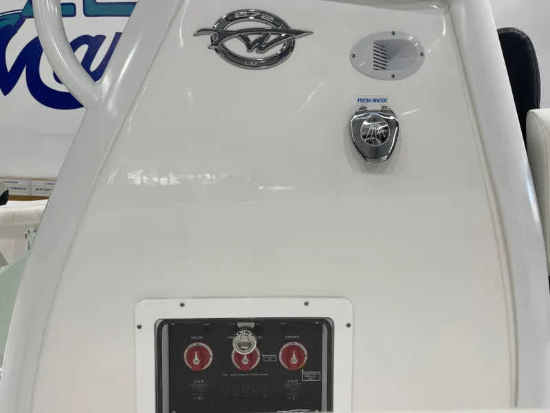 Slide: The Image of Tidewater 272 LXF 2025 - 33