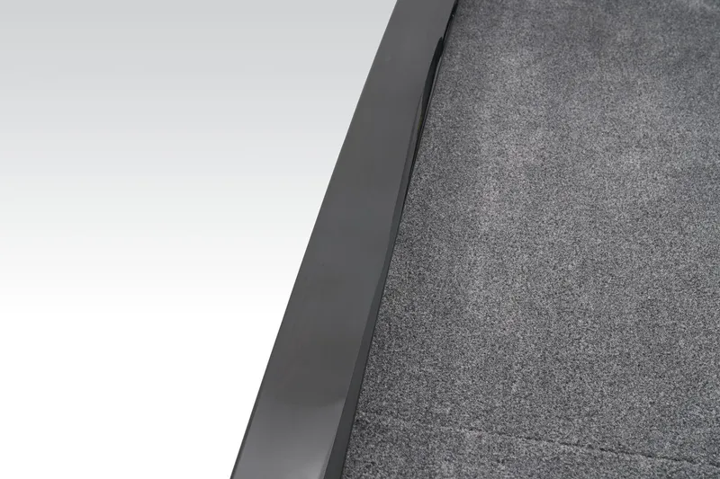 Slide: The Image of Tracker Pro 170 2025 - 27