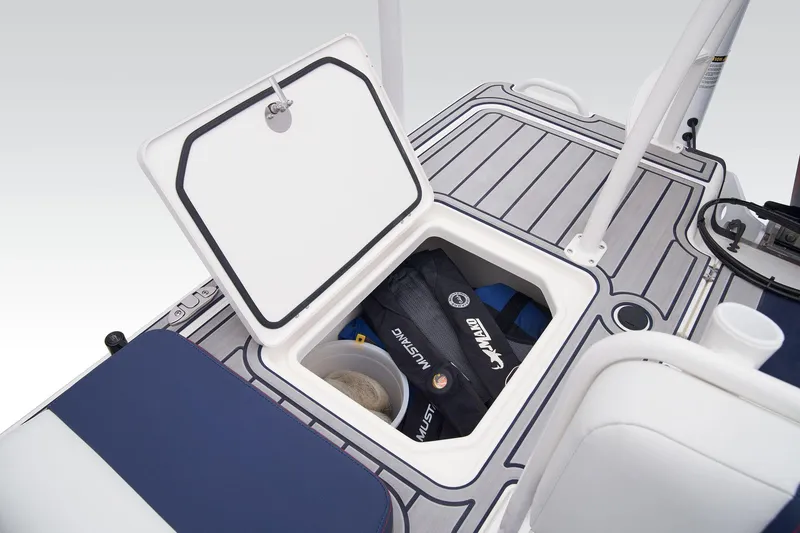 Slide: The Image of Mako 18 Pro Skiff Patriot Edition 2025 - 45