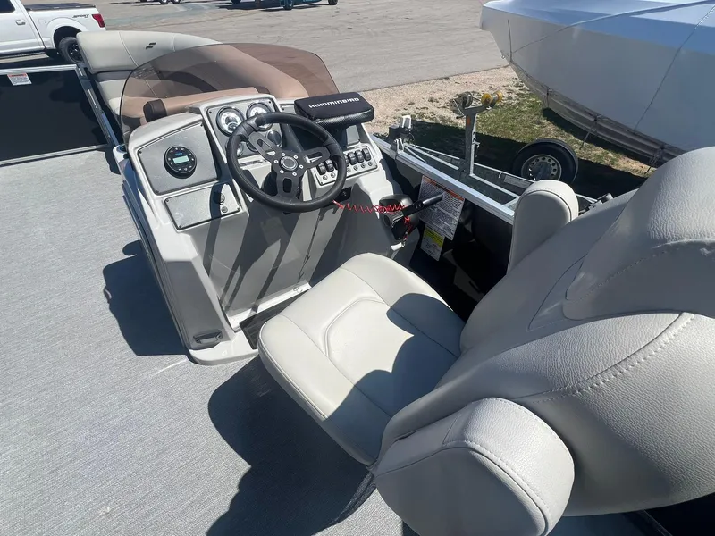 Slide: The Image of 2022 Starcraft EX 20C 10 - 10