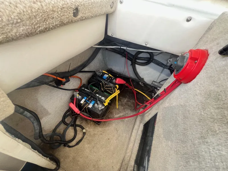 Slide: The Image of Crownline Boats 266 BR 2004 - 22