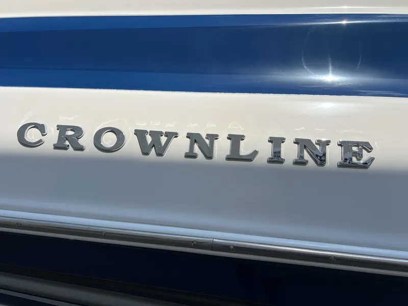 Slide: The Image of Crownline Boats 266 BR 2004 - 5