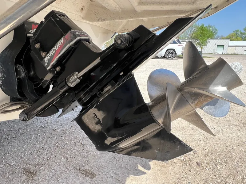 Slide: The Image of Crownline Boats 266 BR 2004 - 7