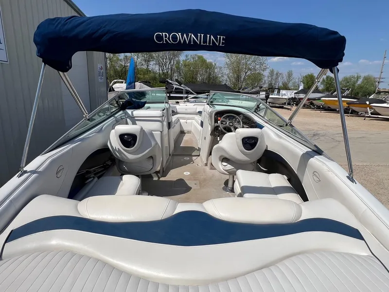 Slide: The Image of Crownline Boats 266 BR 2004 - 9