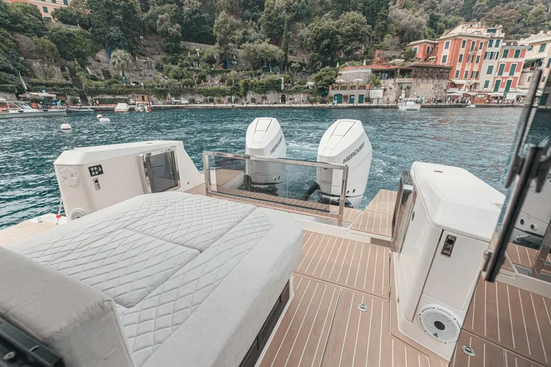 Slide: The Image of Saxdor 400 GTO 2026 - 10