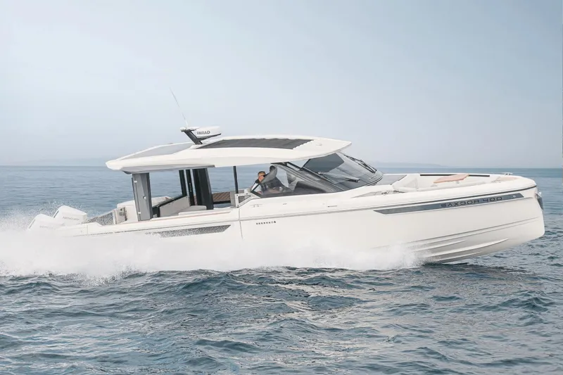 Slide: The Image of Saxdor 400 GTO 2026 - 42