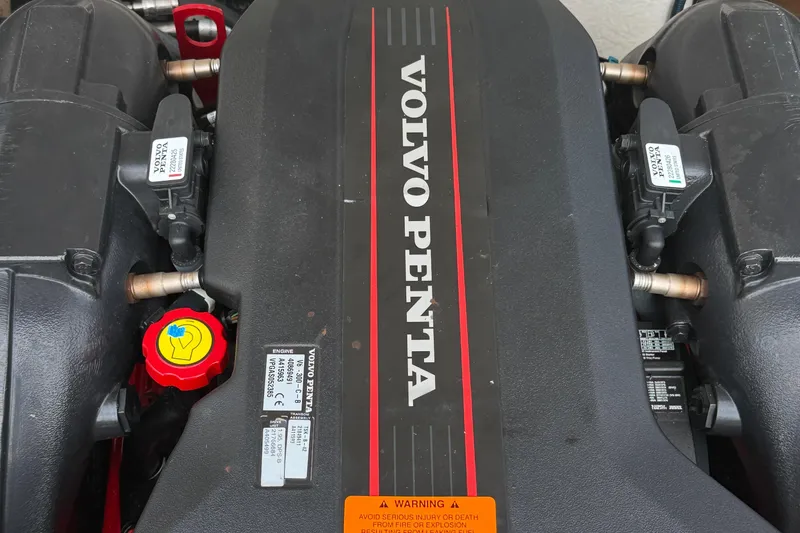 Slide: The Image of Volvo Penta engine in a 2015 Chaparral 244 Sunesta boat. - 15