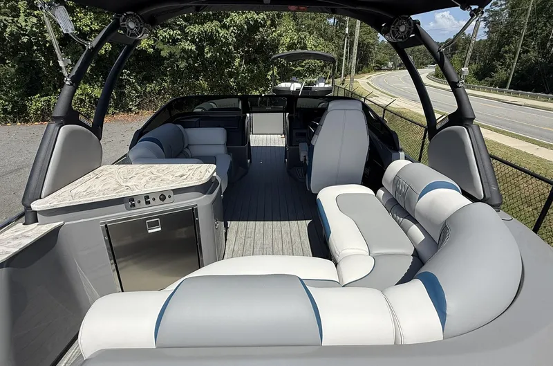 Slide: The Image of 2025 Tahoe Pontoon Grand Tahoe Elite Windshield with luxurious seating and modern amenities. - 5
