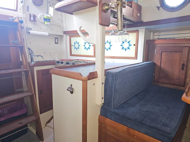 Slide: The Image of Westsail 32 1974 - 13