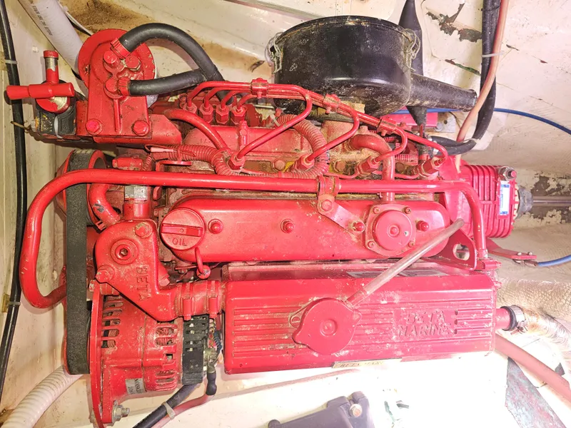 Slide: The Image of Westsail 32 1974 - 50